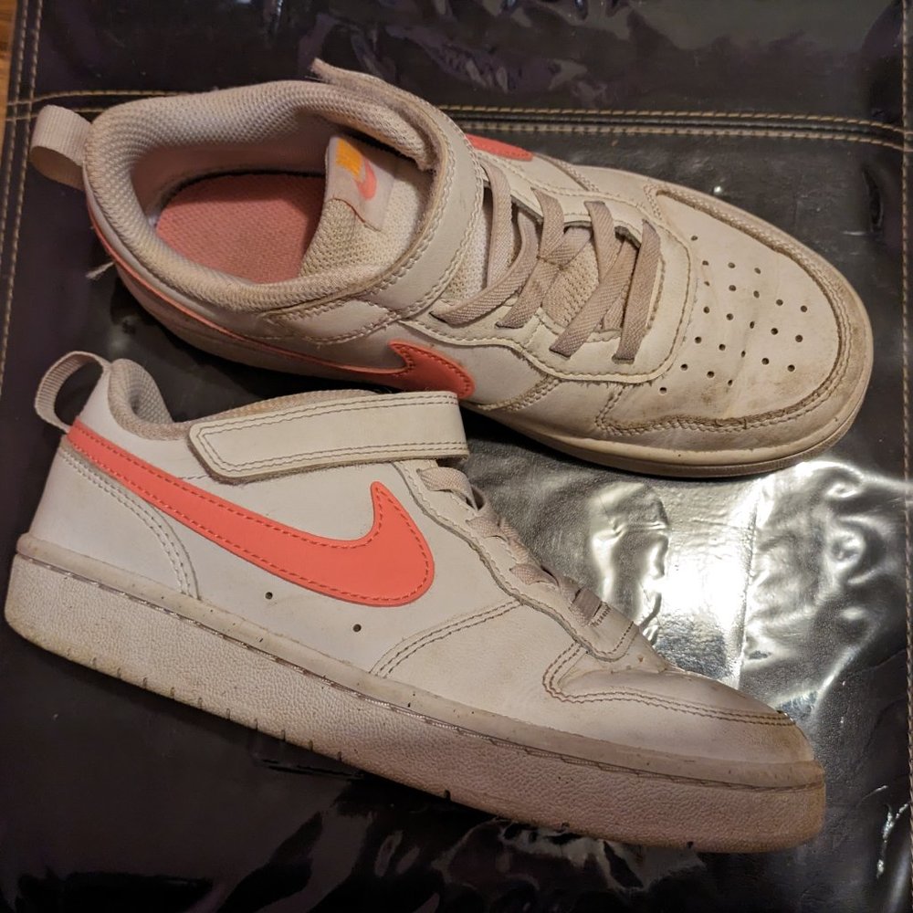 Girls Nike Size 2